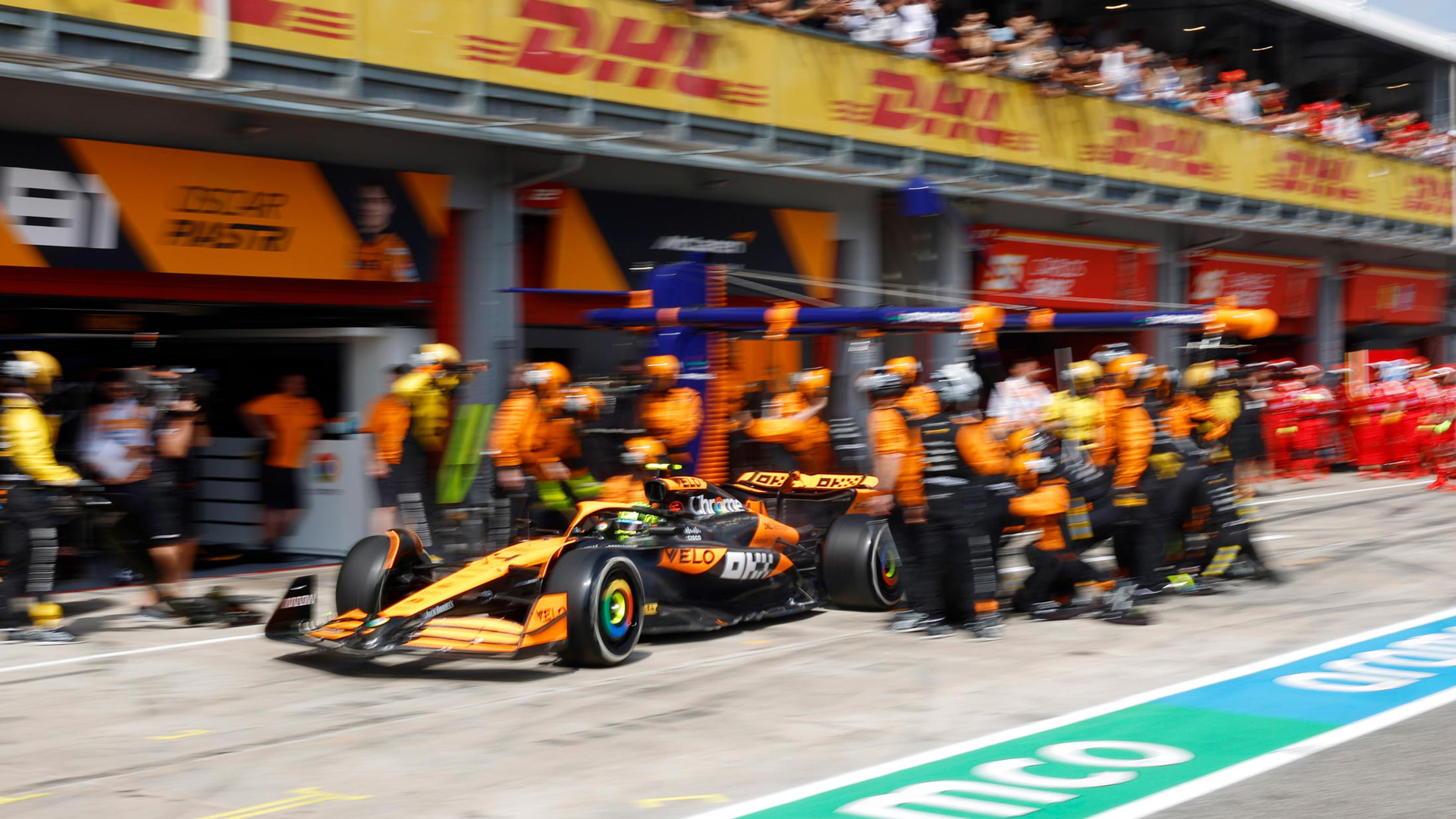 McLAREN RACING SYNERGY