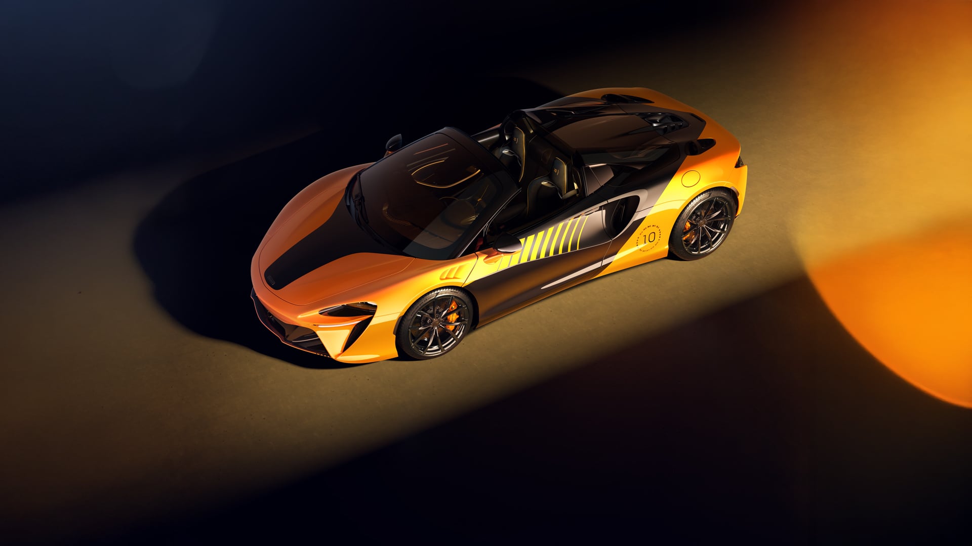 McLaren Artura Spider MSO livery with championship acceleration graphics